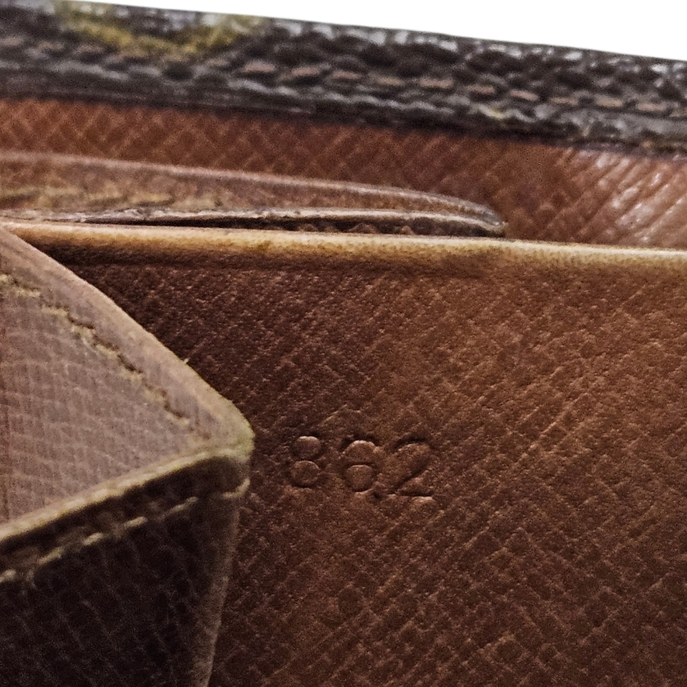 Louis Vuitton Vintage Elise Double Snap Wallet in Monogram Canvas From 1986 - Picture 15 of 16